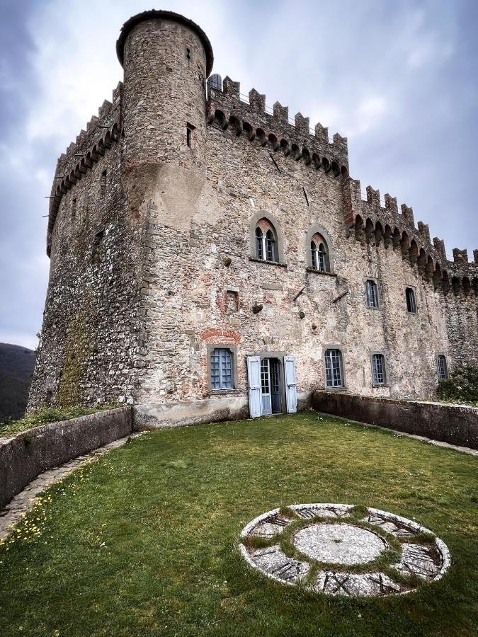 فندق Castello Malaspina Di فوسدينوفو المظهر الخارجي الصورة